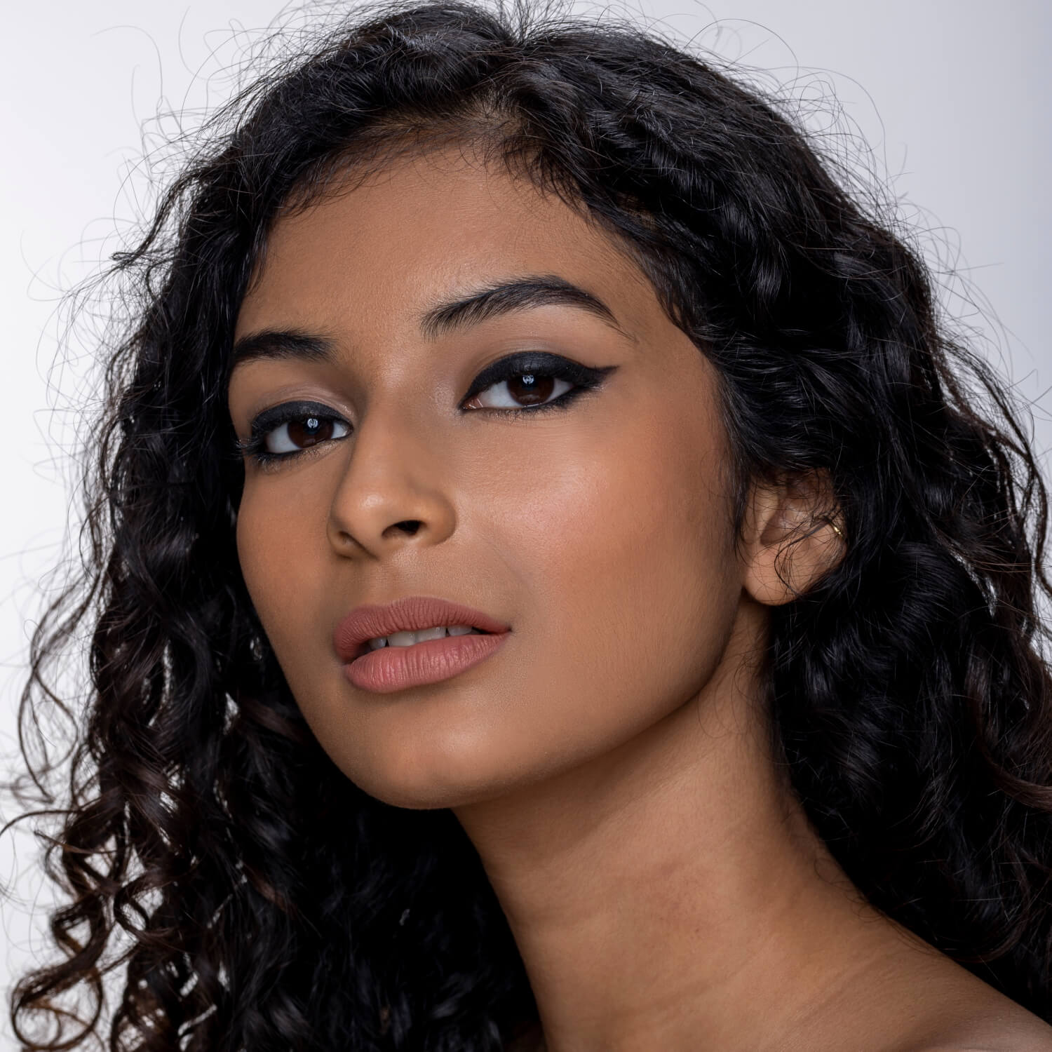 Carbon Black Kajal All - Day Comfort Kajal LinerCarbon Black 01