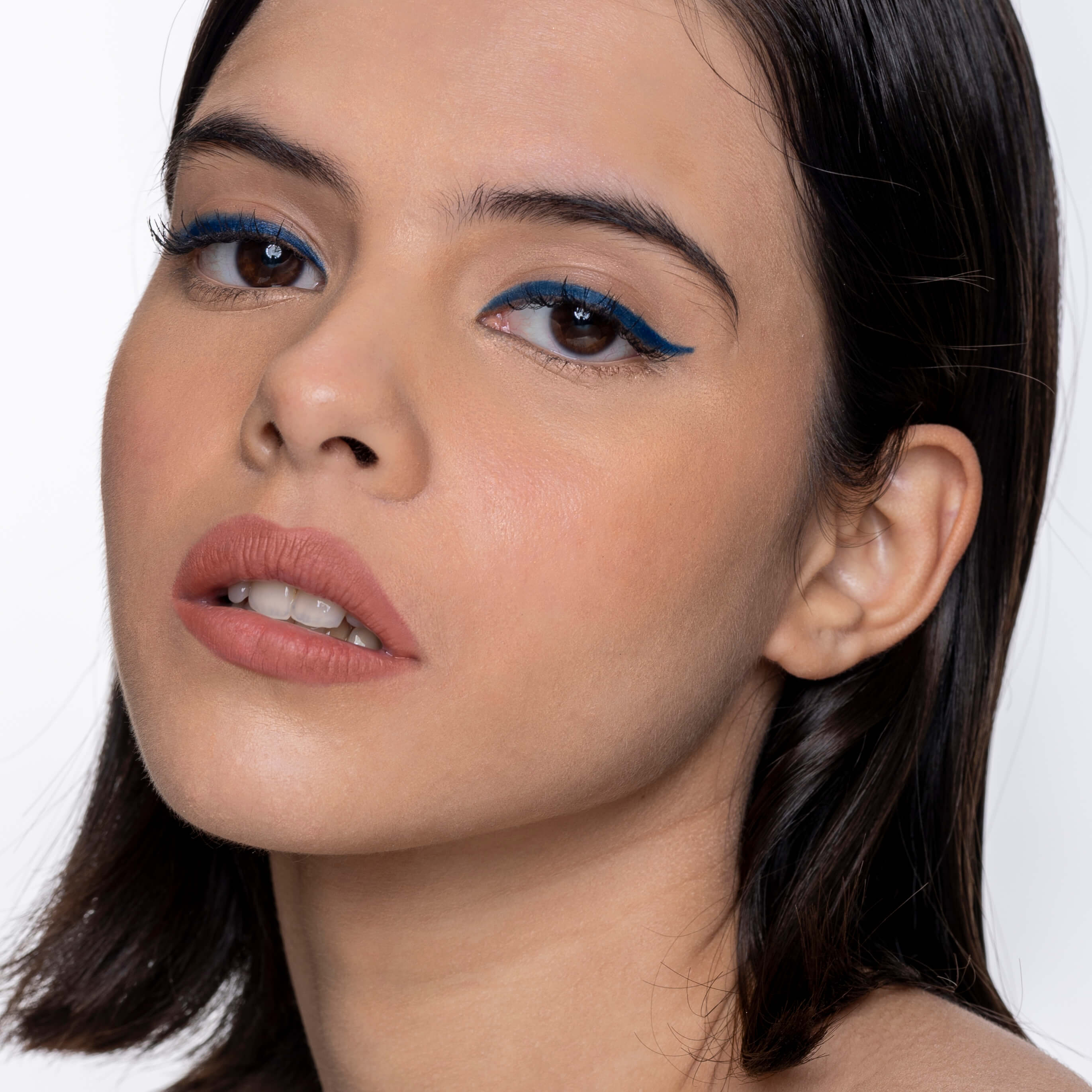 Sapphire Blue HI - Def Soothing Eyeliner PencilSapphire Blue 01