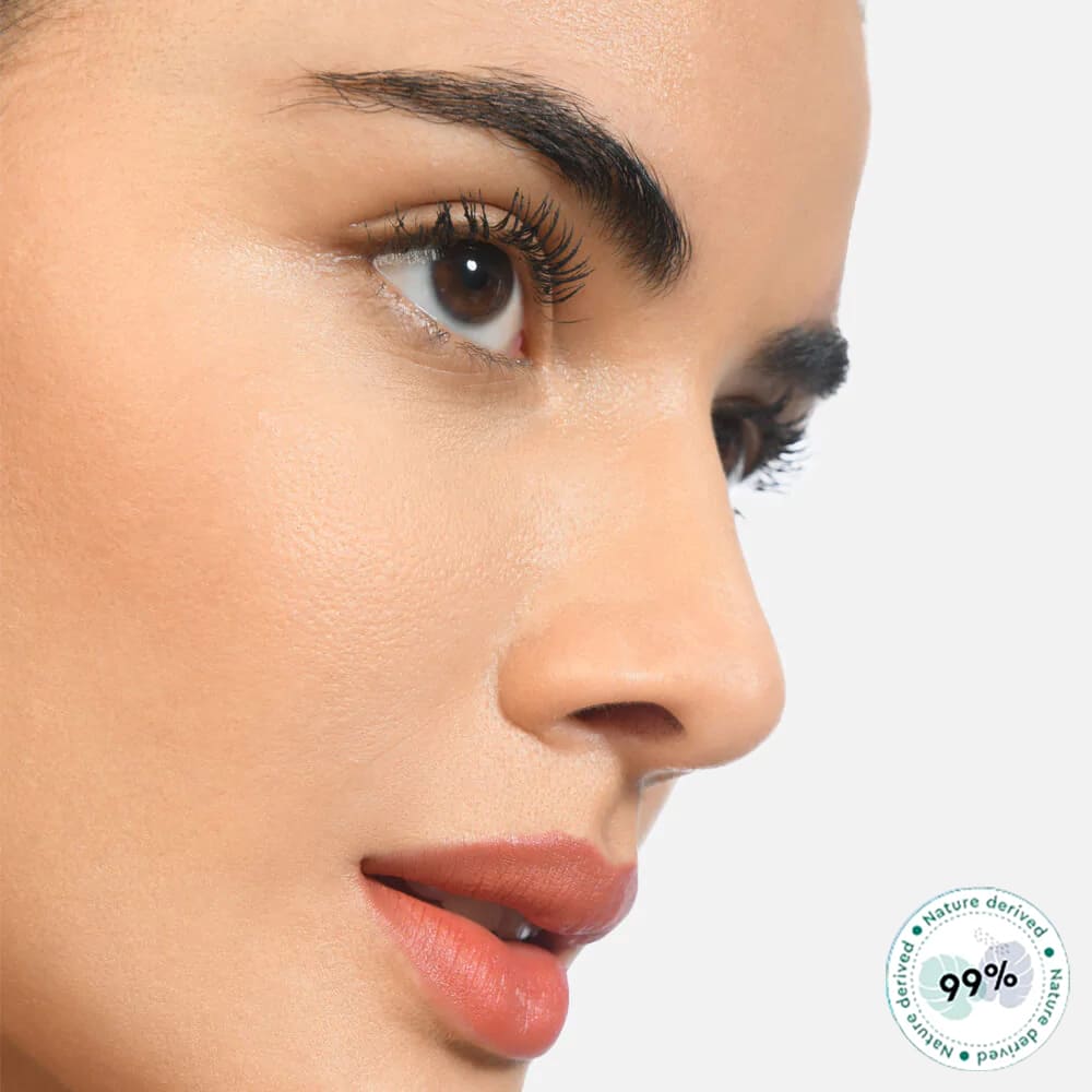 KIRO Botanico Super Shield Mascara for a healthy skinCarbon Black 01